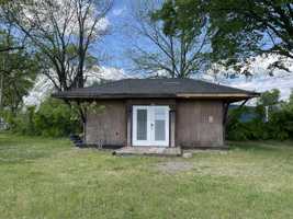 featured image of 412 Se 4th St #1