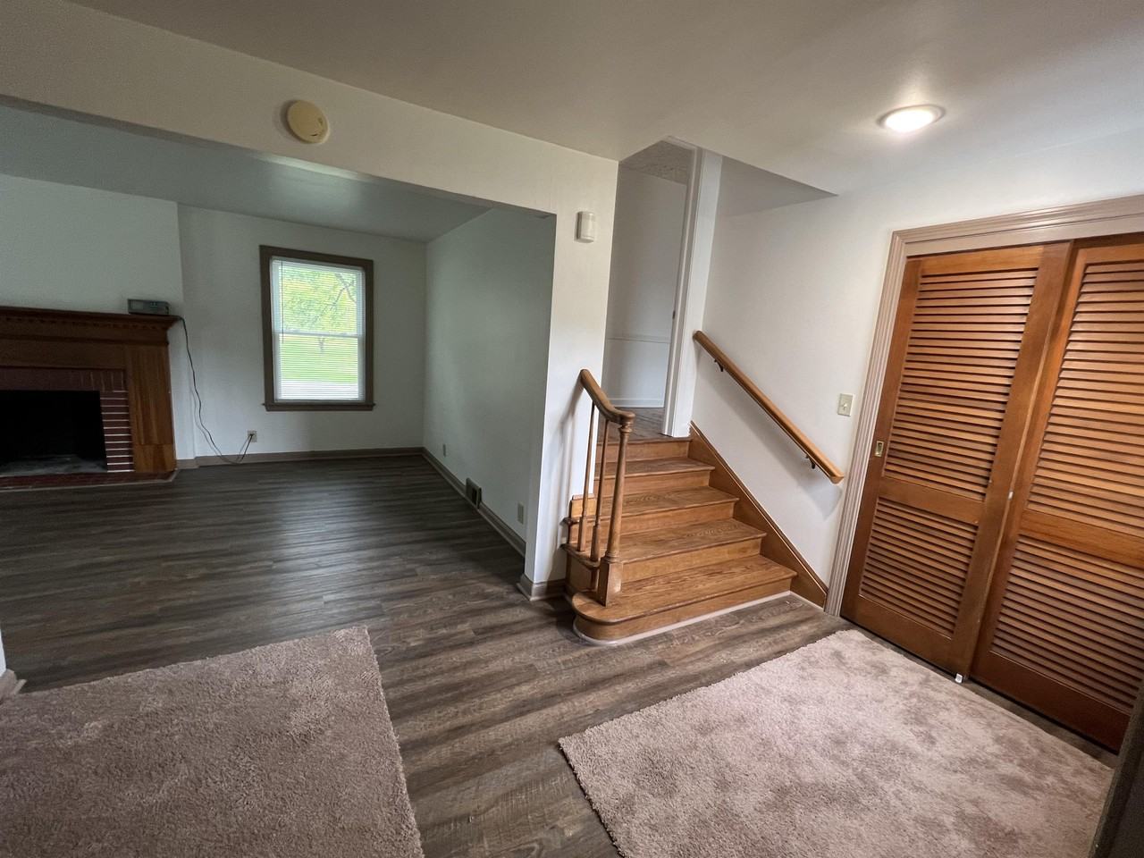 218 Niles Cortland Rd Se #1 - Photo 2 of 15