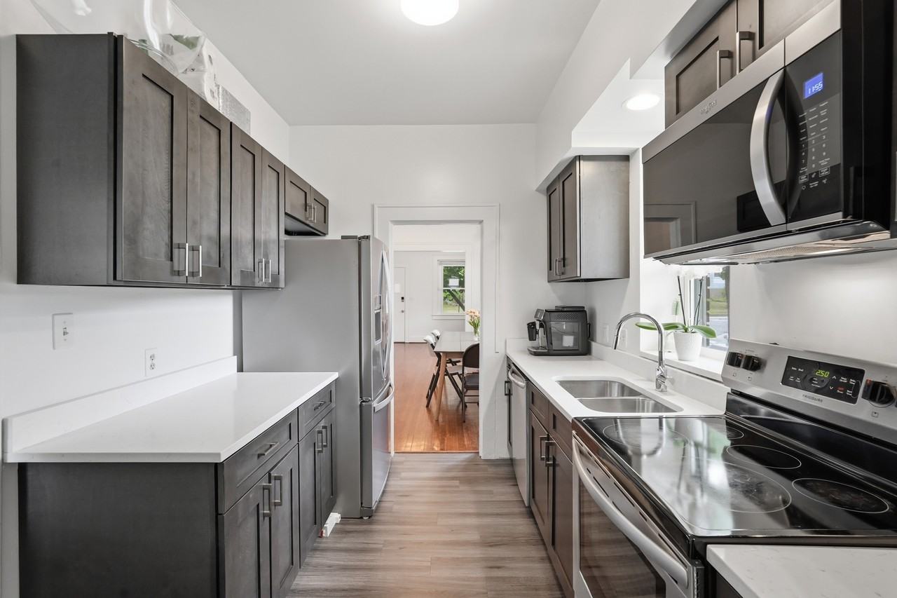 4800 Berwyn Rd #1 - Photo 5 of 21