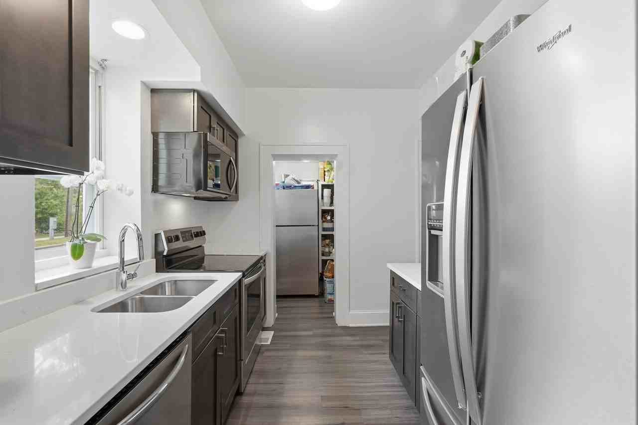 4800 Berwyn Rd #1 - Photo 7 of 21