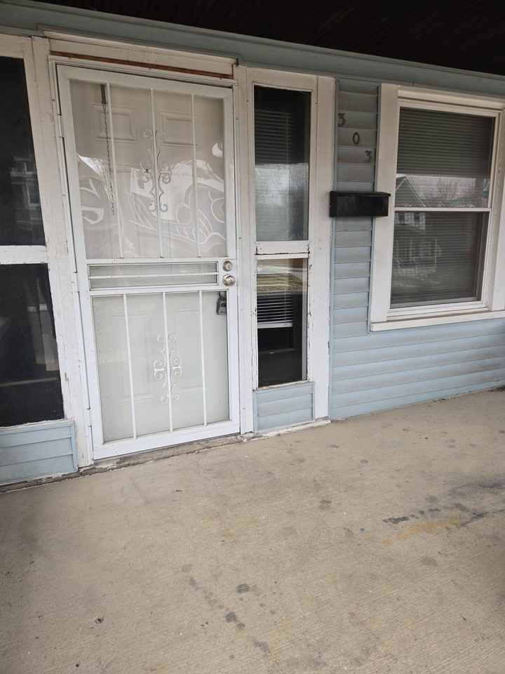 303 N State Ave #1 - Photo 4 of 16
