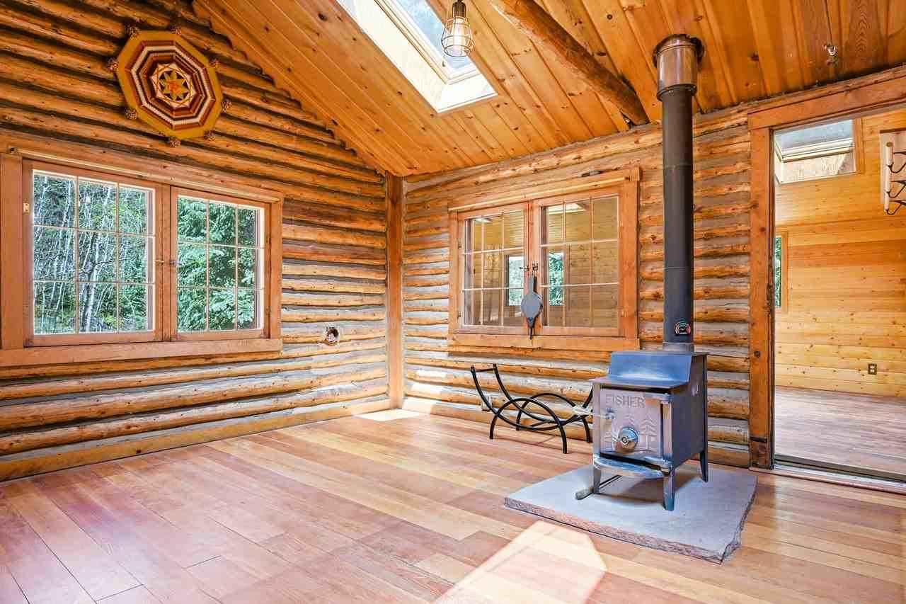 2299 S Beaver Creek Rd #1 - Photo 7 of 38