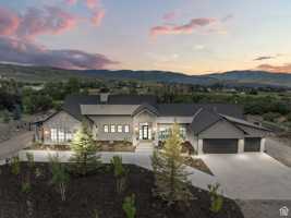 featured image of 5240 Lake Creek Rd #1