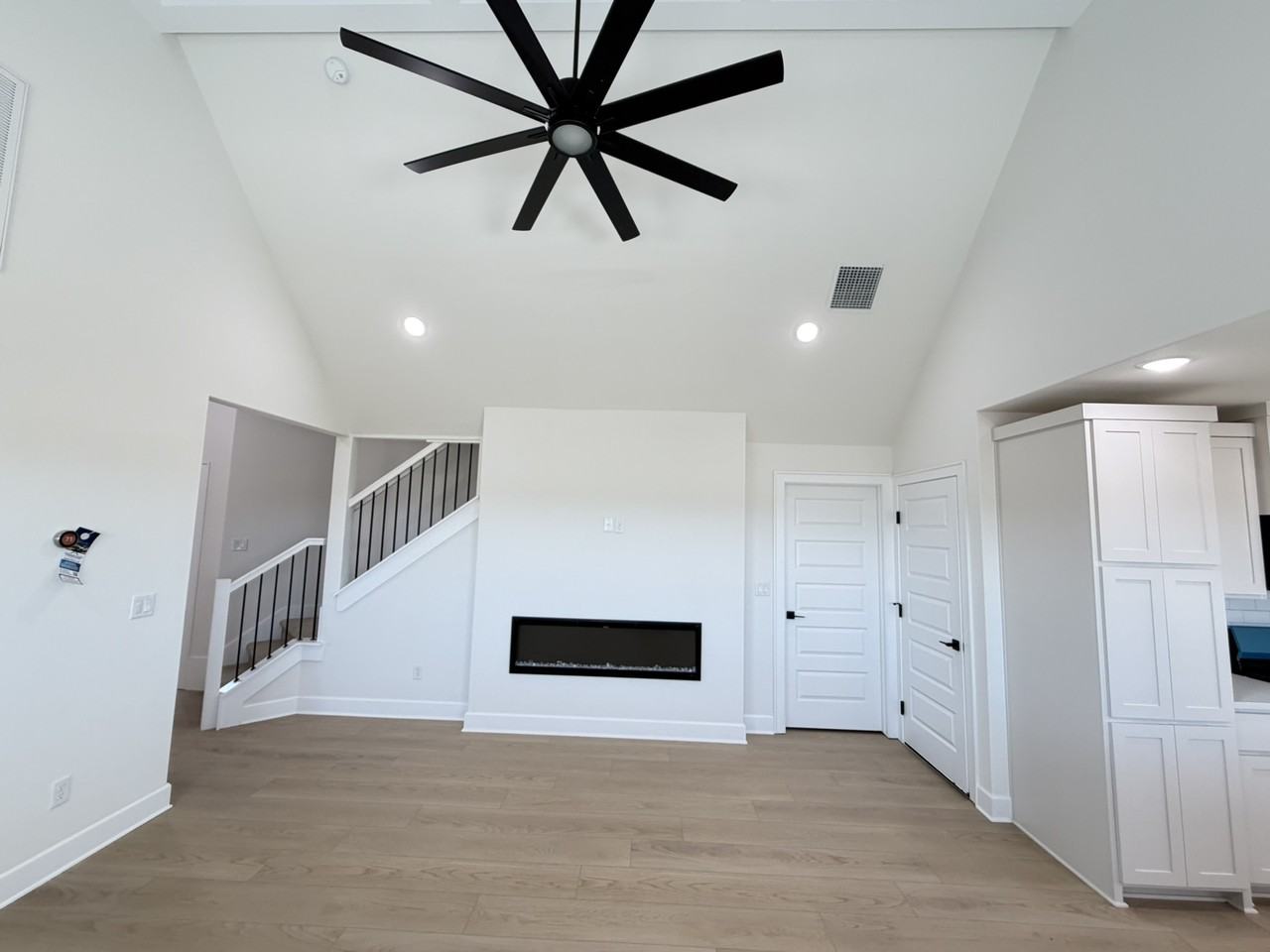 2900 Sw Lovely Ln #1 - Photo 2 of 13