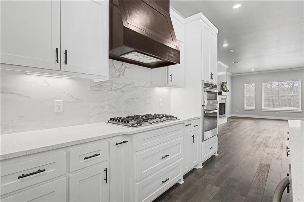9 Selkirk Dr #1 - Photo 5 of 23
