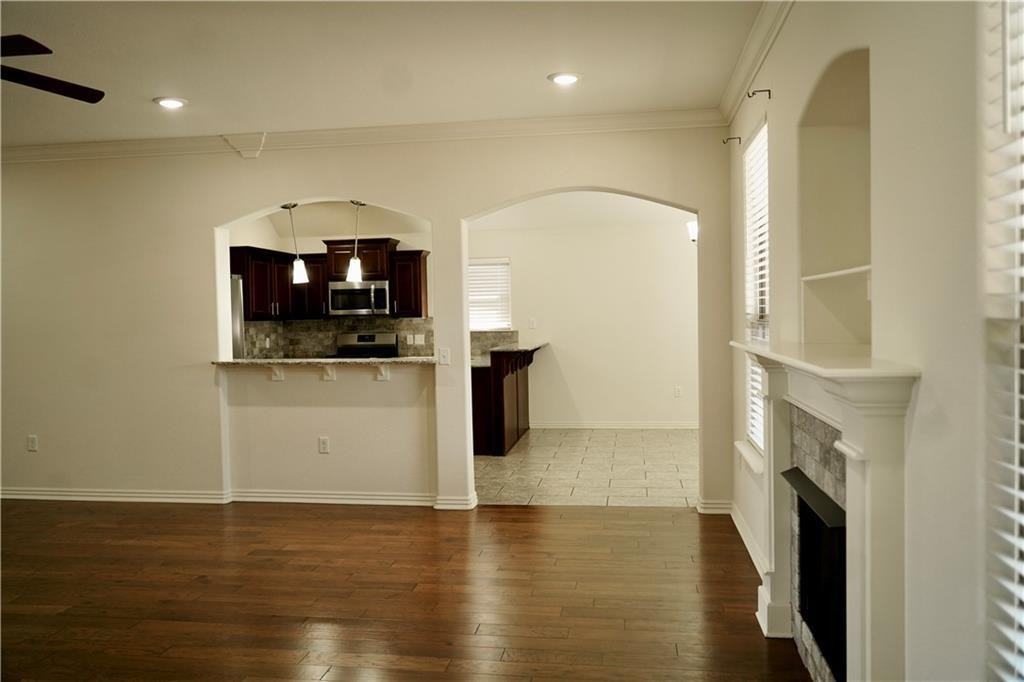 381 Holly St #1 - Photo 5 of 23