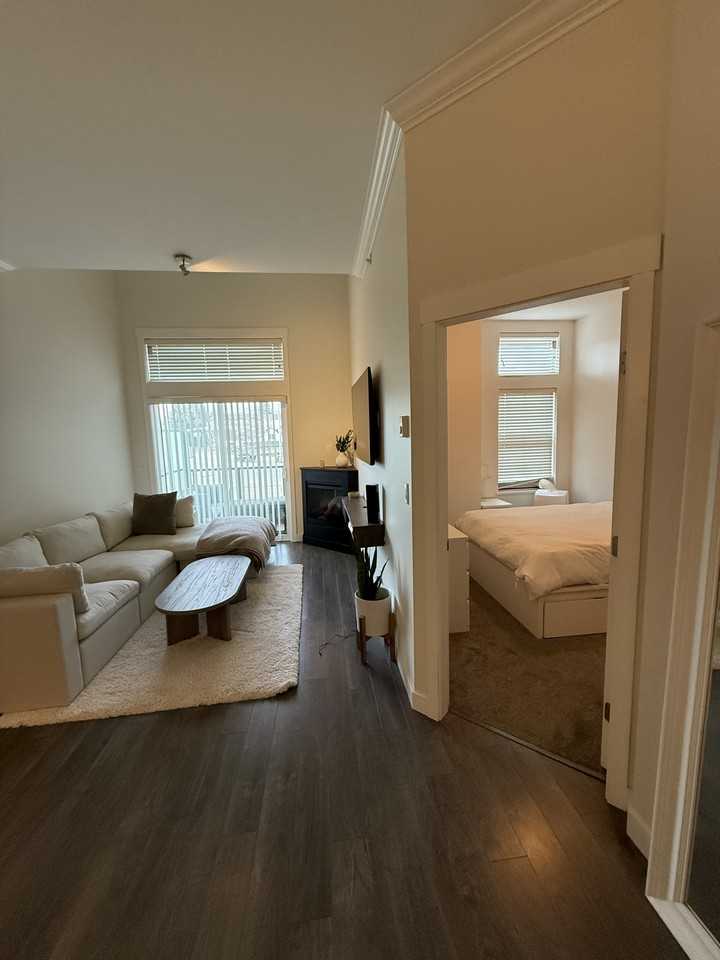 11580 223 Street #403 - Photo 2 of 5