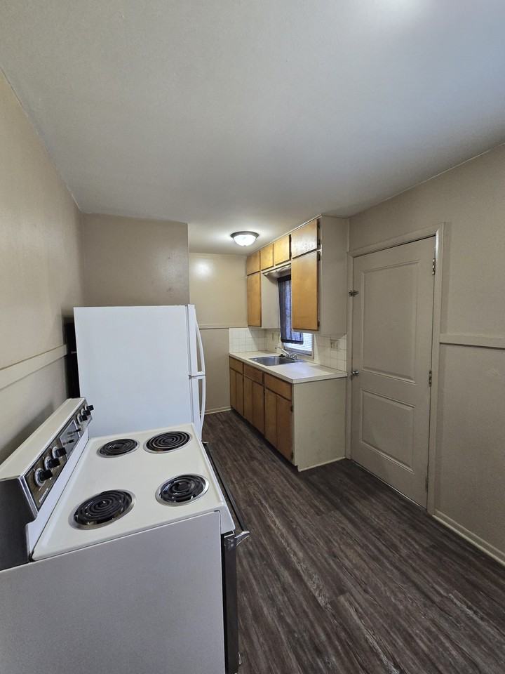 1958 S Hiram St #1 - Photo 5 of 25