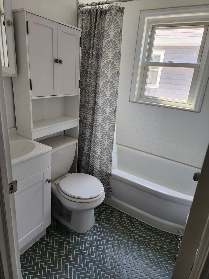 9 Holly St - Photo 6 of 10