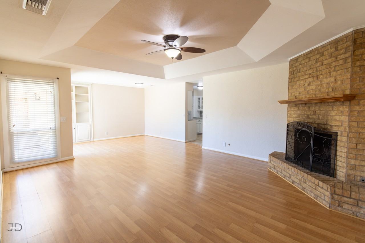 4807 Del Rio Trl #1 - Photo 4 of 29