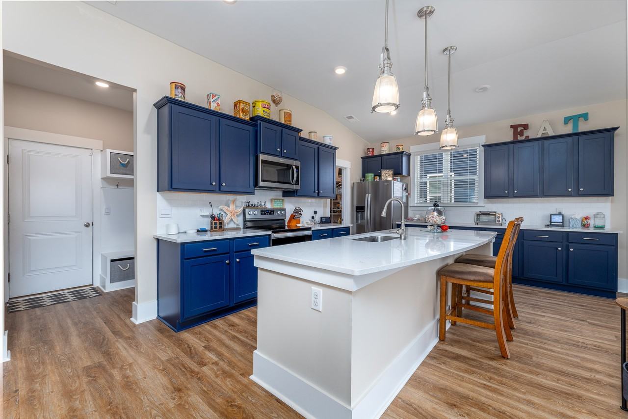 416 Edgewater Way #1 - Photo 7 of 35