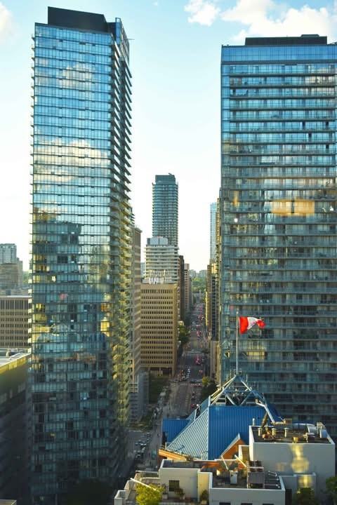 763 Bay Street - Photo 5 of 16