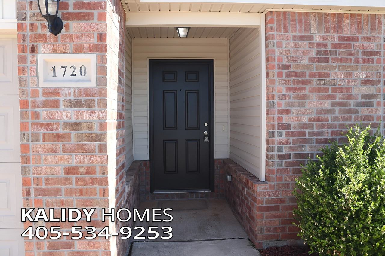 1720 Castle St #1 - Photo 2 of 20