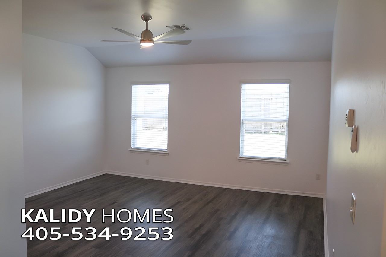 1720 Castle St #1 - Photo 4 of 20