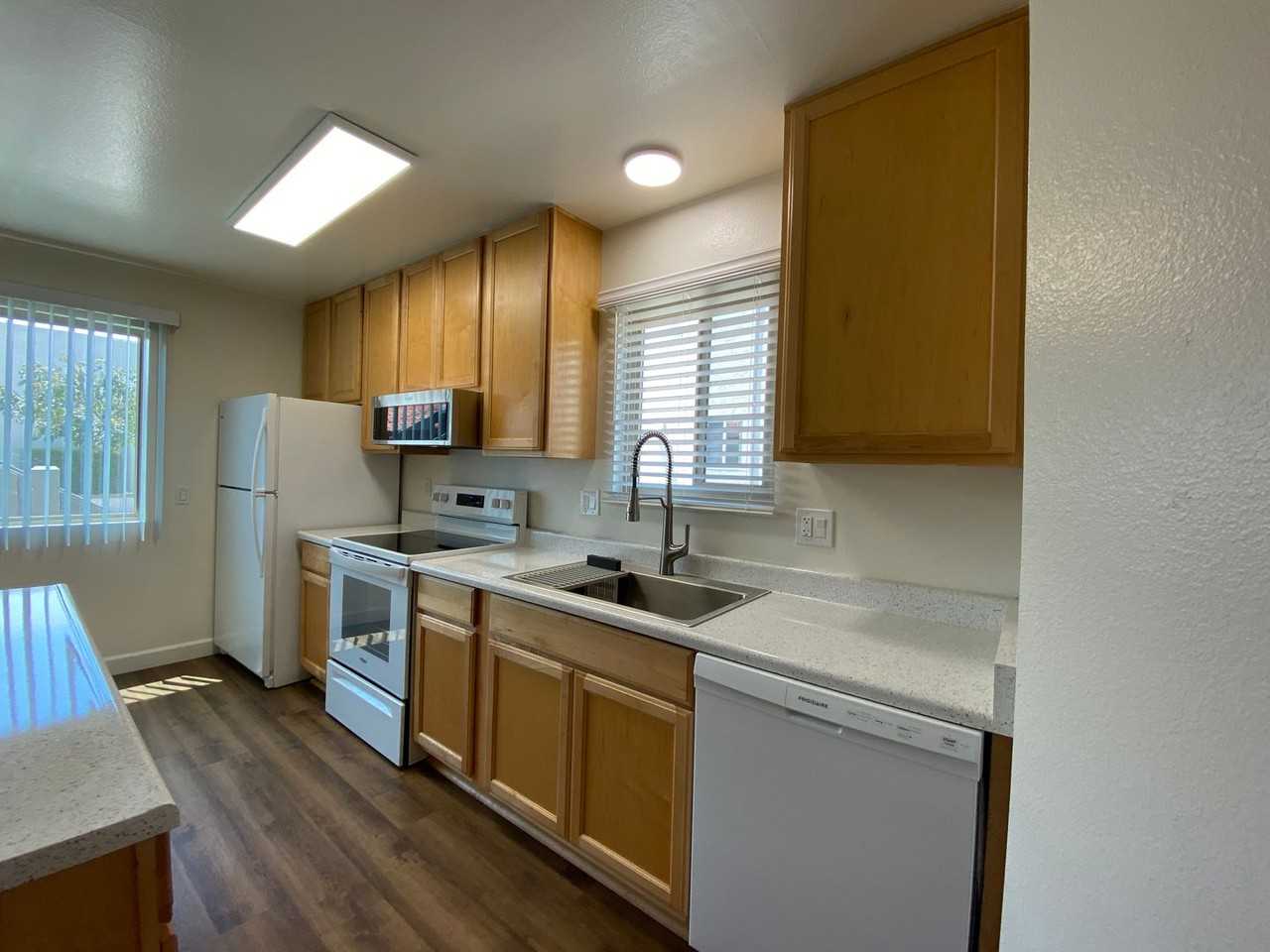 Adams Street Apartments - Photo 6 of 50