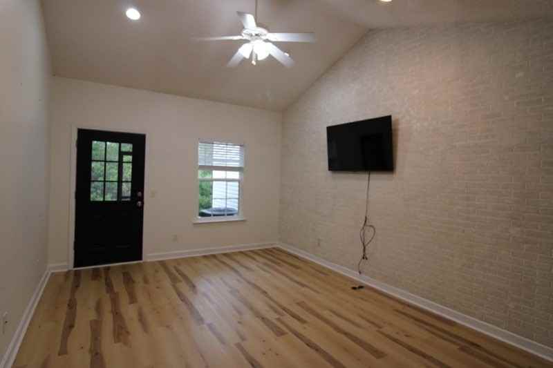 Moss Creek Lane 348 - 1 #1 - Photo 5 of 14