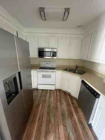 3 Sweetland Ct #1 - Photo 4 of 12