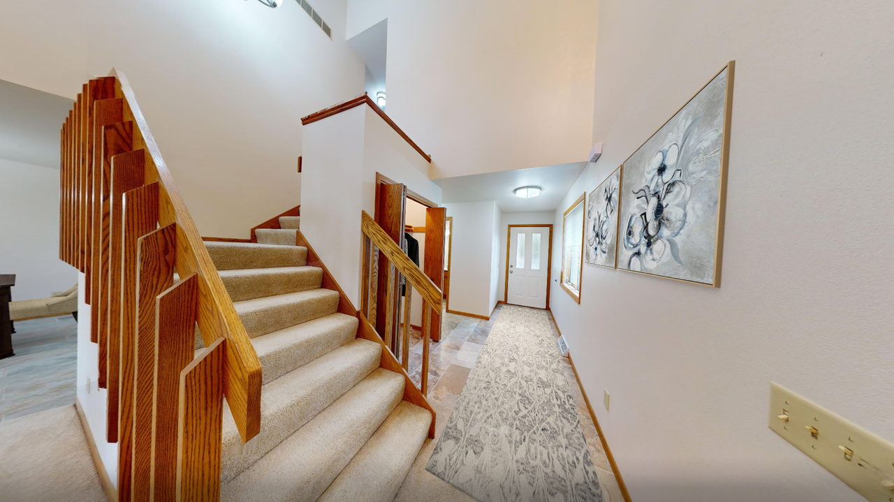 1202 N 16th Ave #1202 - Photo 3 of 20