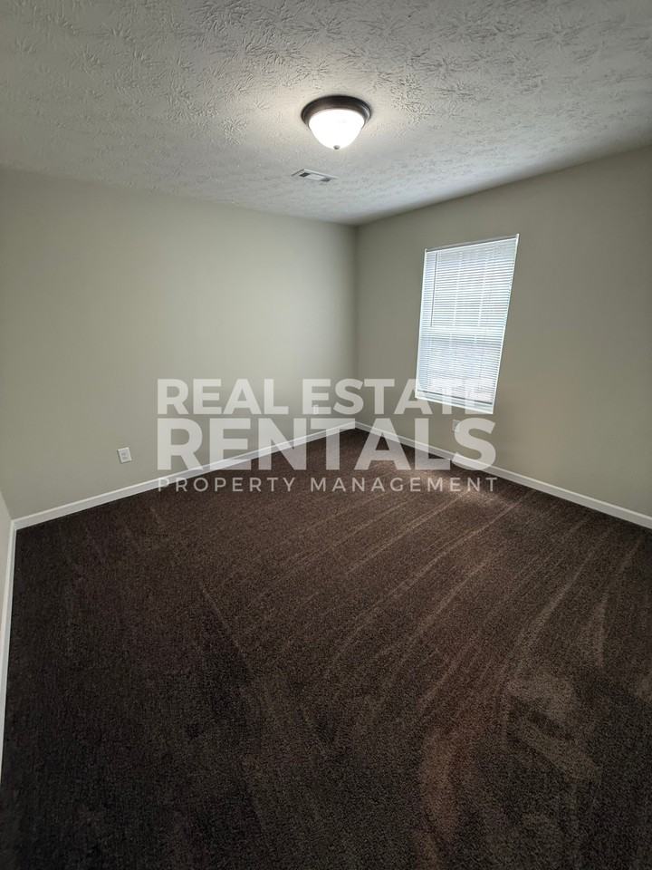 1501 Van Buren Ave #1 - Photo 6 of 8