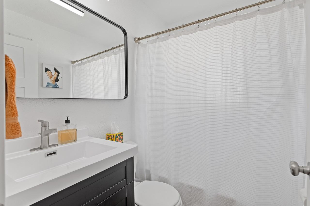 4035 W Saint Louis St #1 - Photo 3 of 18