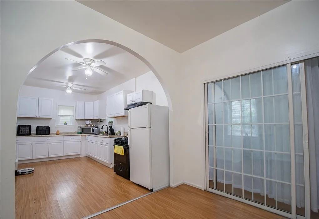 114 Deer St #1 - Photo 2 of 16