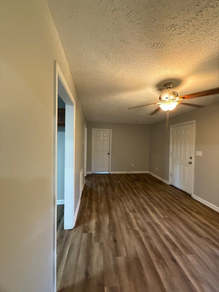 811 Scott St #1 - Photo 3 of 11