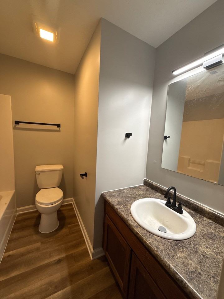 811 Scott St #1 - Photo 7 of 11