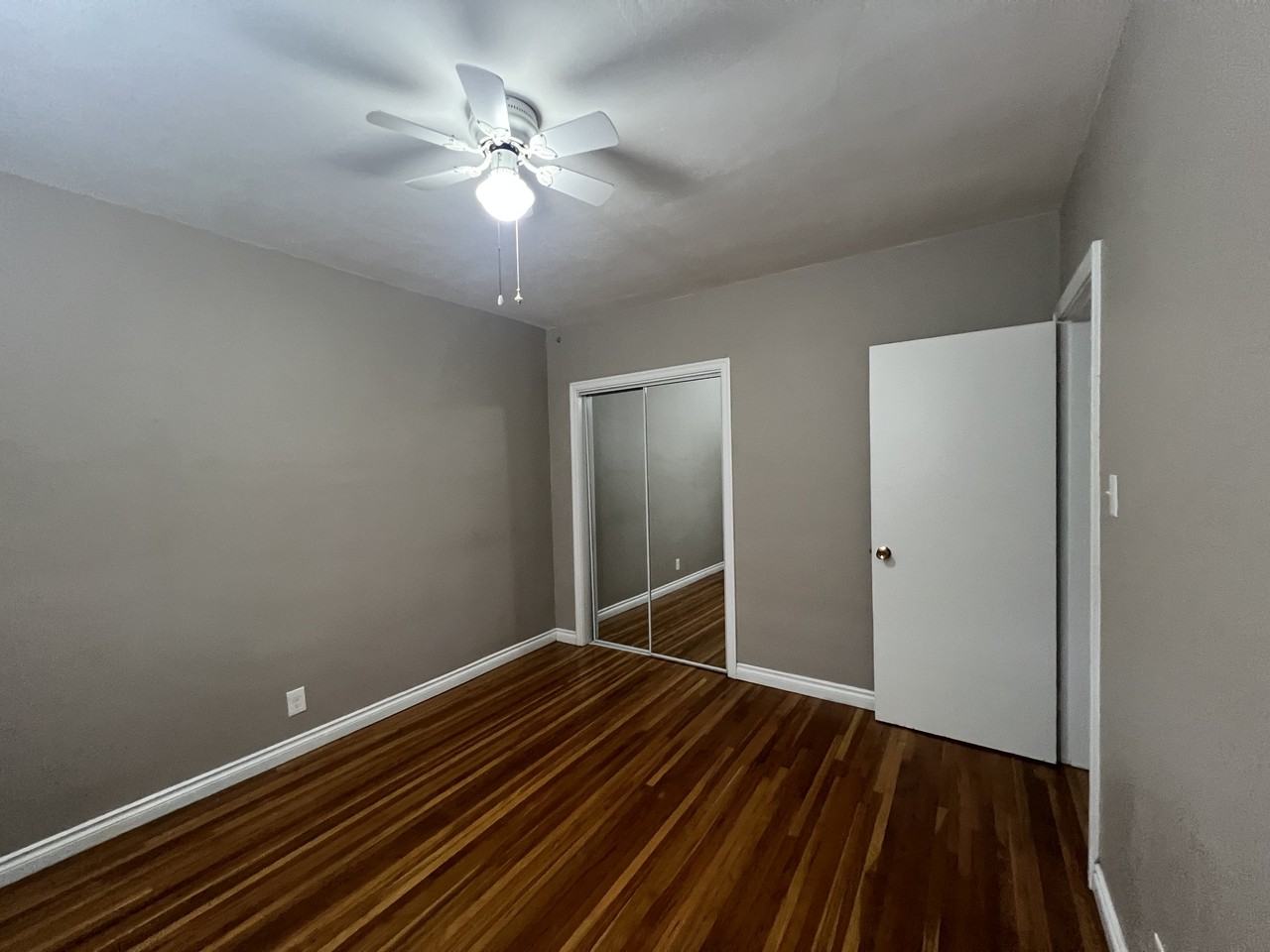 11214 116 St Nw #11 - Photo 6 of 10