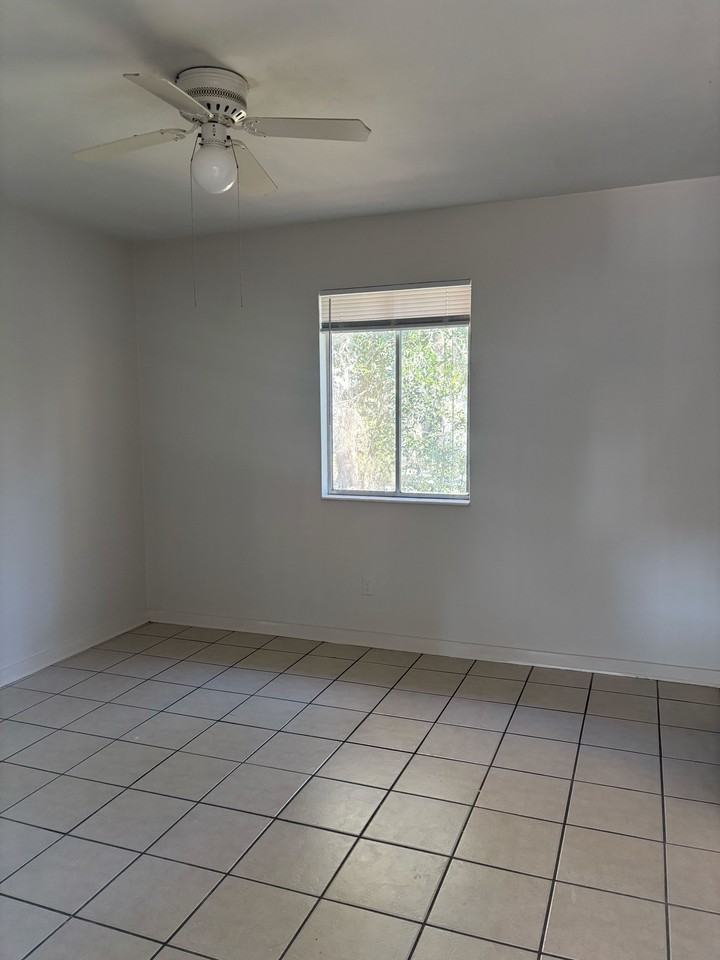 207 Lovelace Dr #8 - Photo 5 of 7