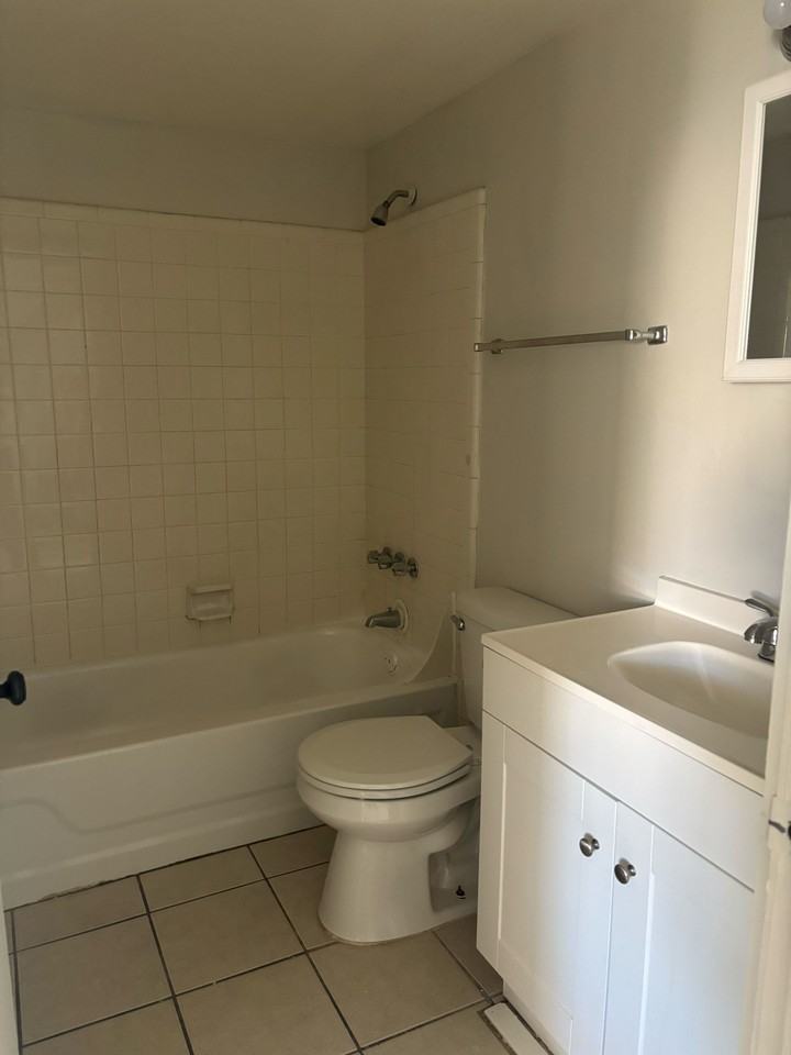 207 Lovelace Dr #8 - Photo 6 of 7