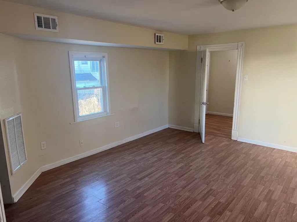 826 Excelsior St #1 - Photo 3 of 7