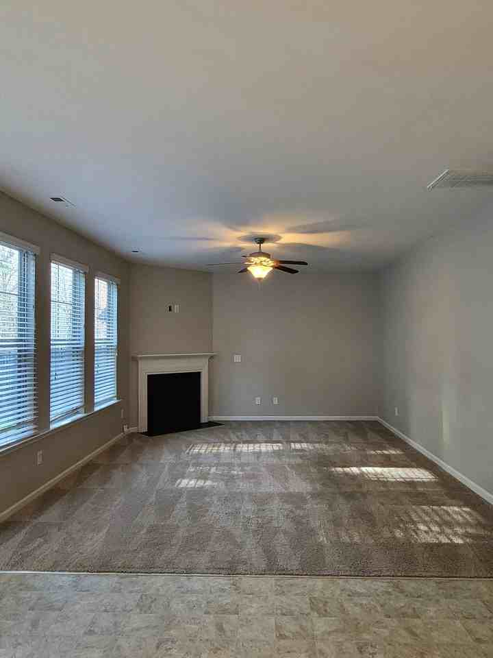 271 River Oak St #1 - Photo 4 of 11