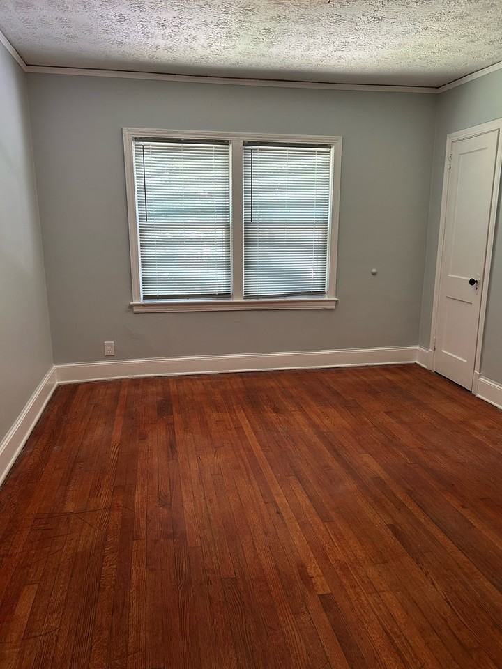 2532 Jewel St #1 - Photo 5 of 12