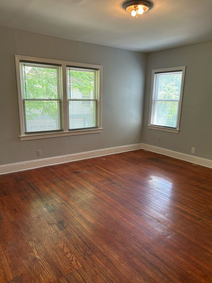 2532 Jewel St #1 - Photo 6 of 12