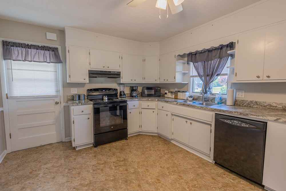 143 Springdale St #1 - Photo 4 of 11