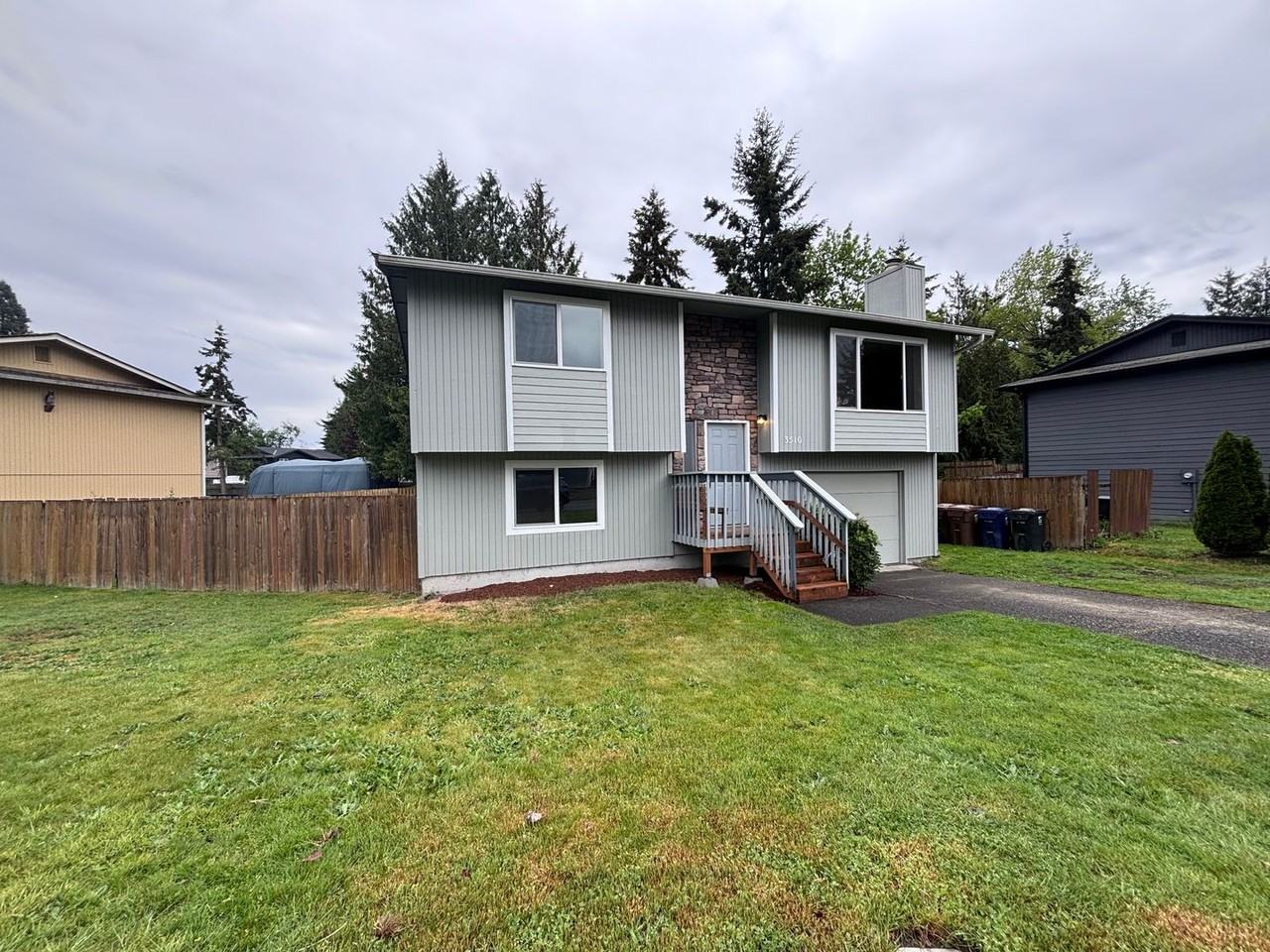 3510 55th Ave Ne - Photo 2 of 47