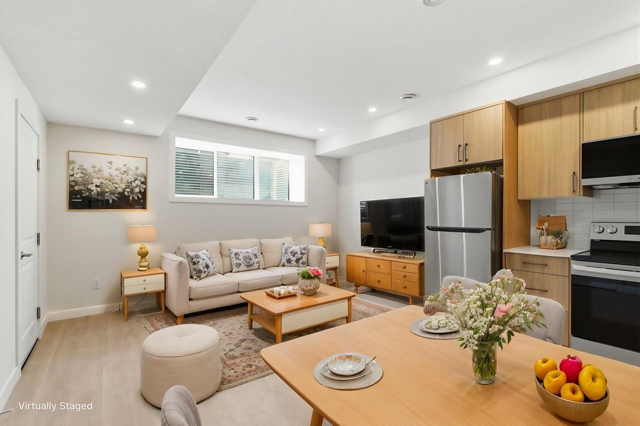 4730 79 St Nw #B - Photo 5 of 12