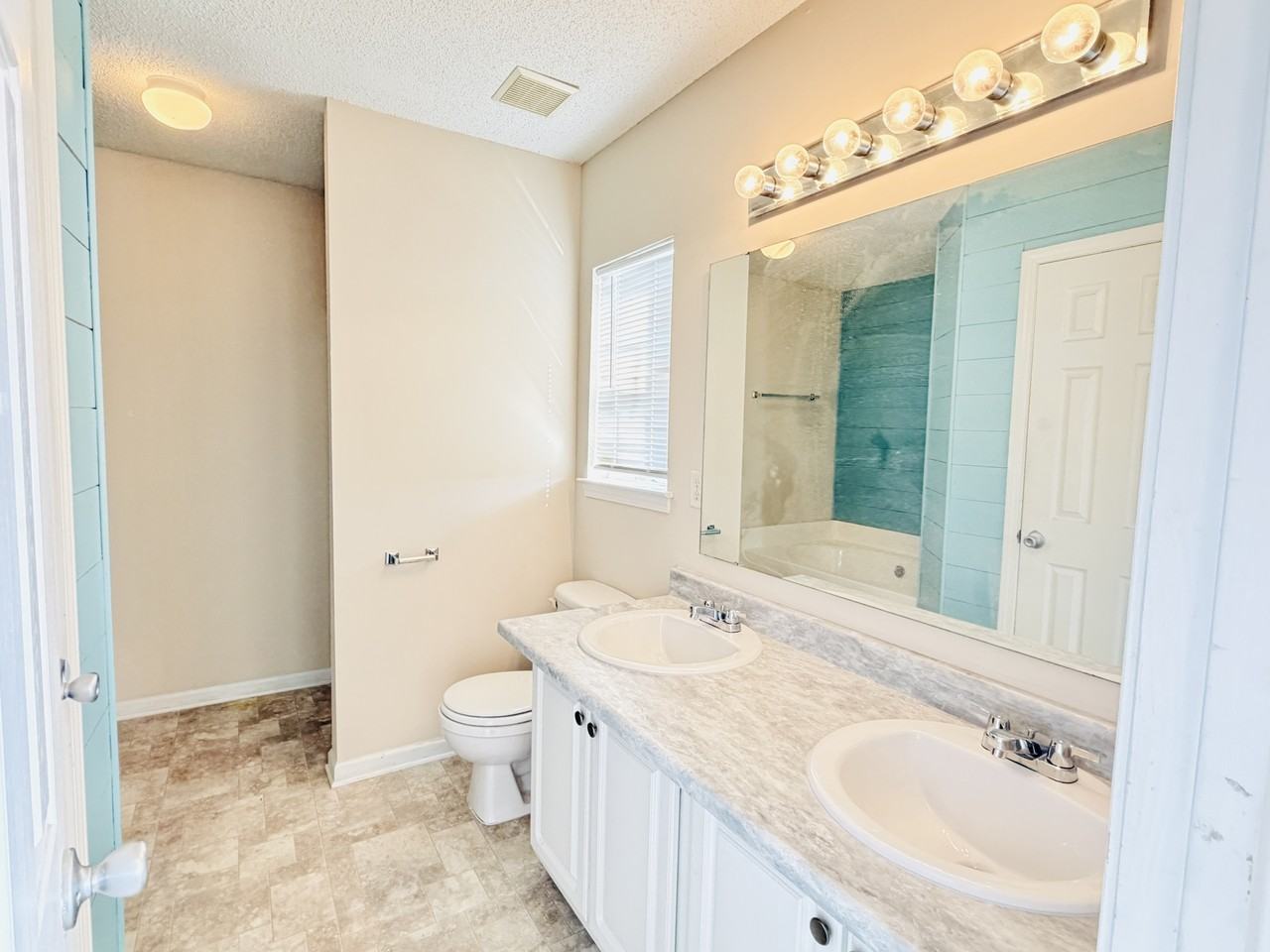 5 Elders Pond Ct #1 - Photo 2 of 15