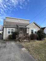 featured image of 328 Lyons Ave #1