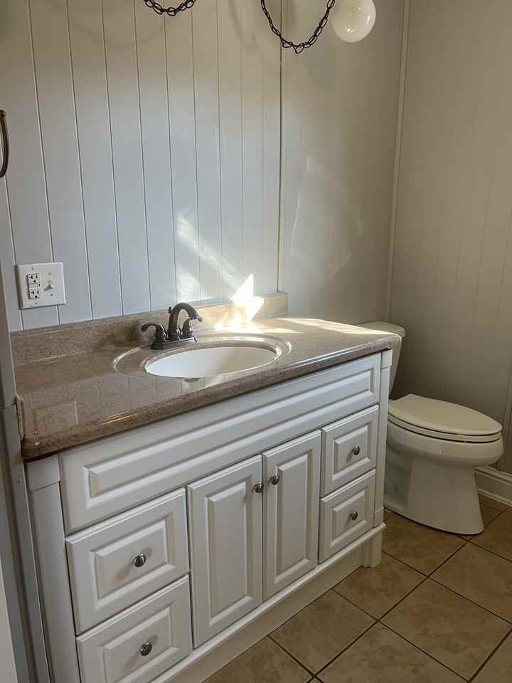 328 Lyons Ave #1 - Photo 4 of 22