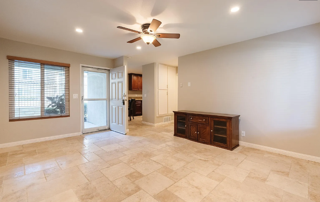 13754 Mango Dr #1 - Photo 3 of 18