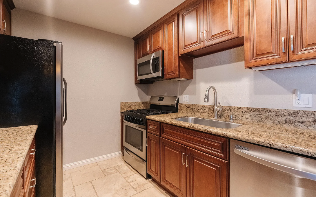 13754 Mango Dr #1 - Photo 7 of 18
