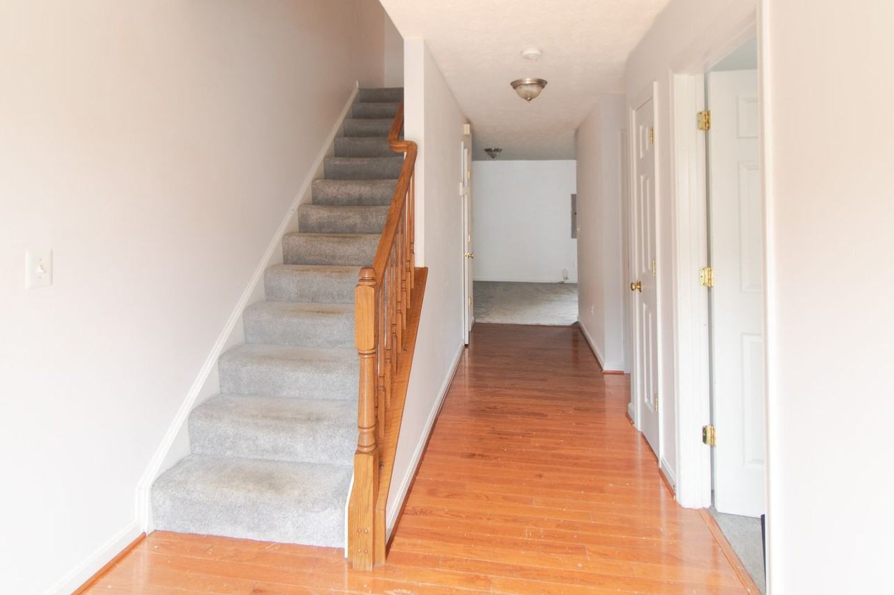 104 Stingray Ct - Photo 3 of 45