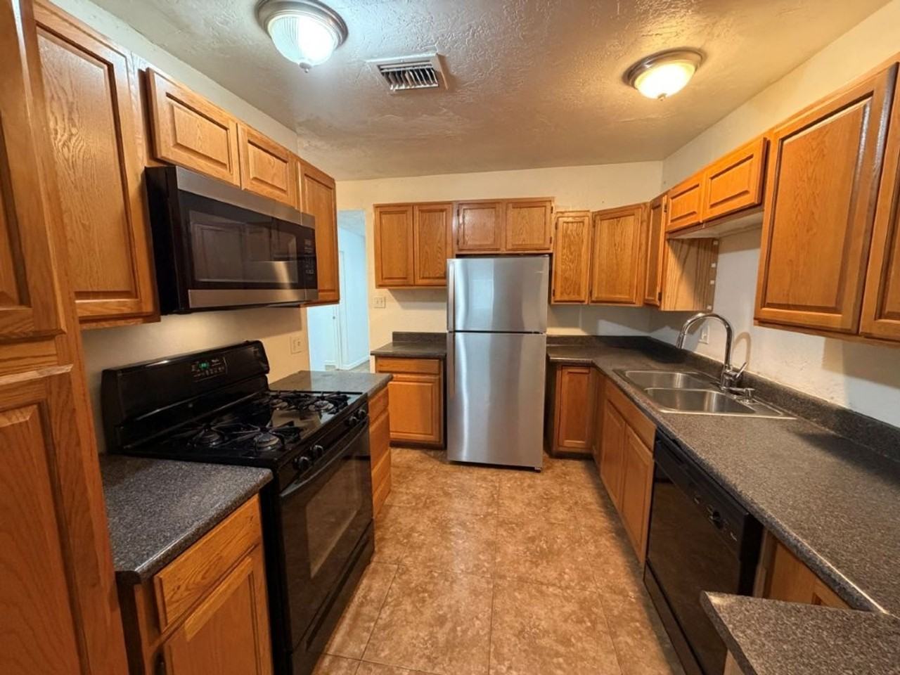 2346 E Lynne Ln - Photo 3 of 19