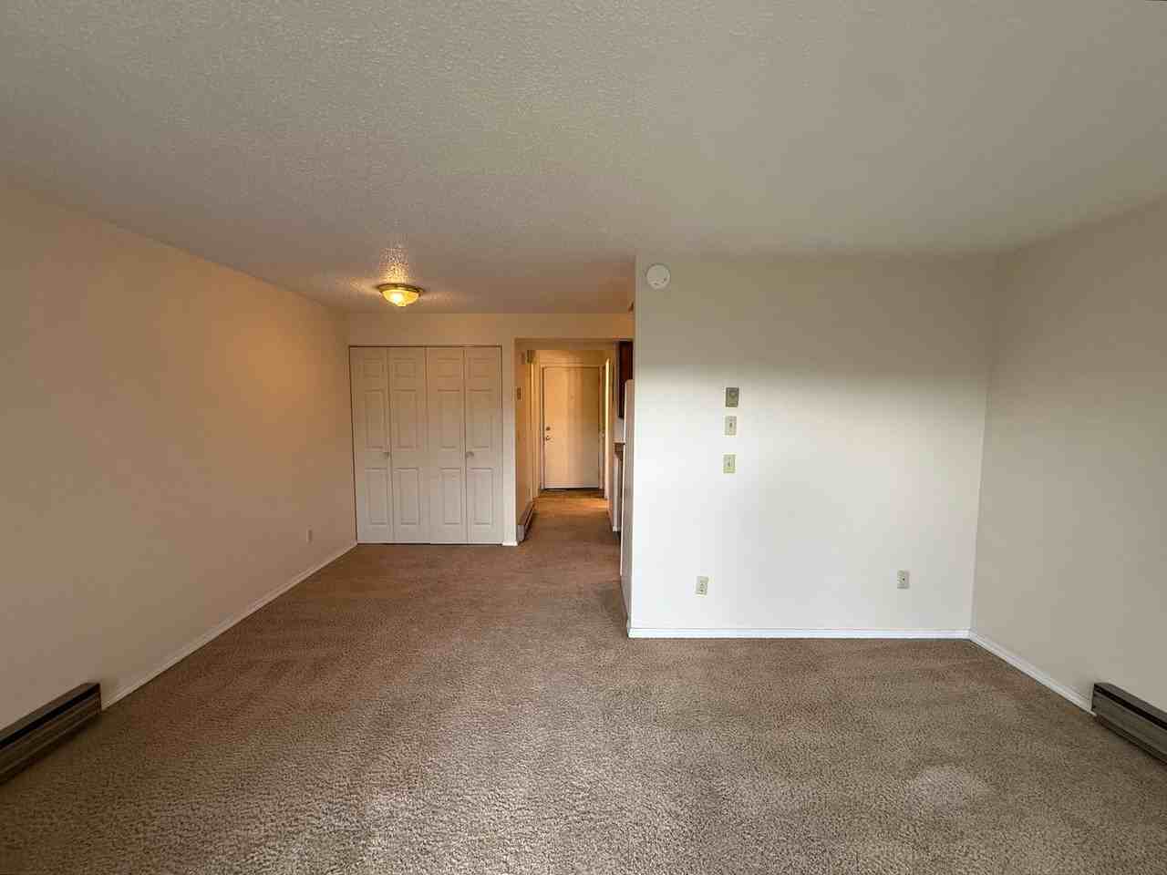 Emerson - Photo 2 of 21