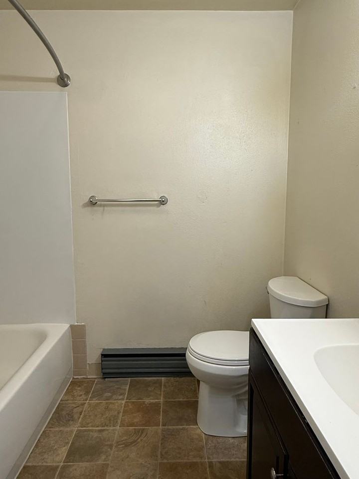 Emerson - Photo 5 of 21