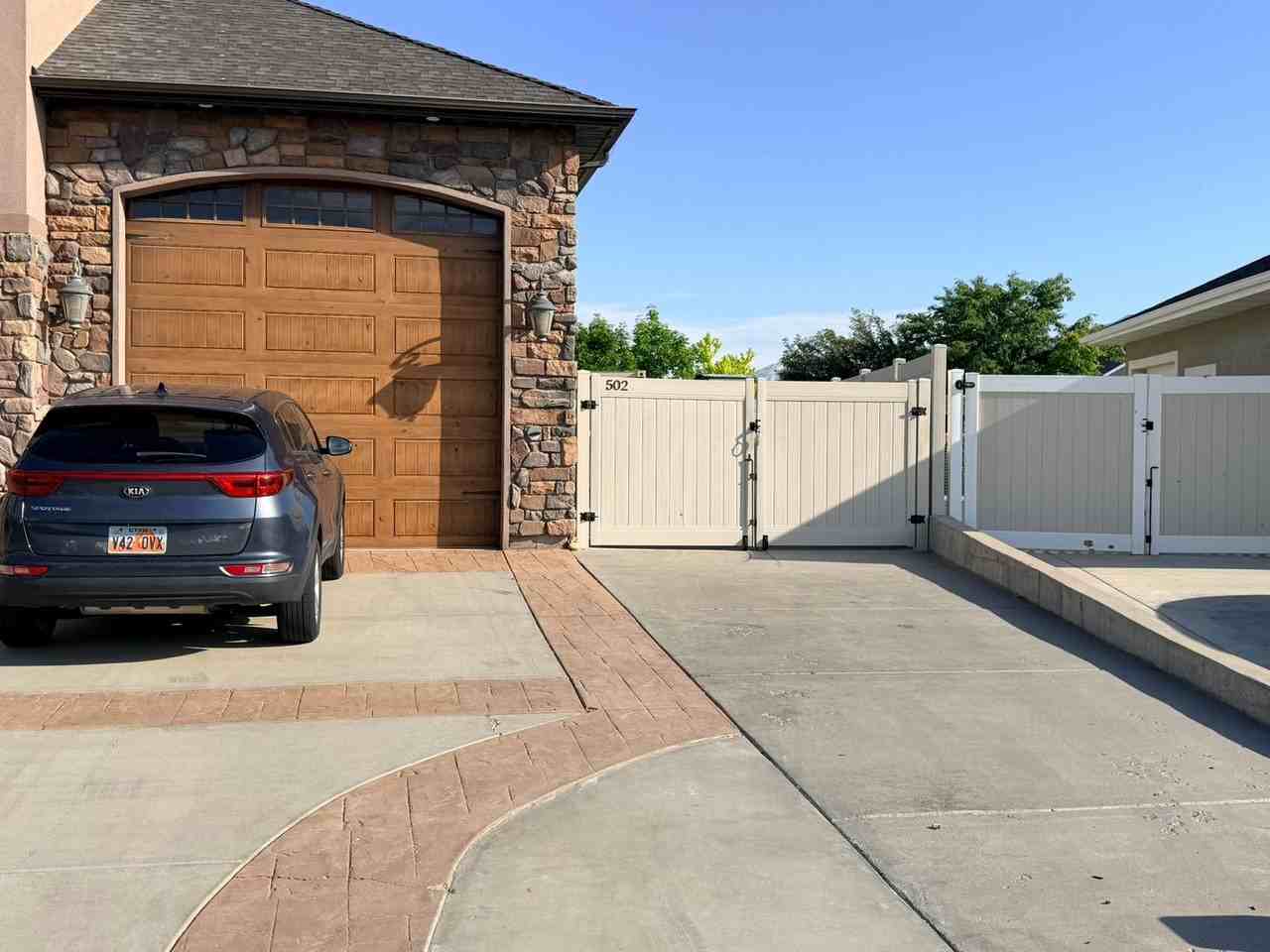498 S 1875 W - Photo 3 of 15