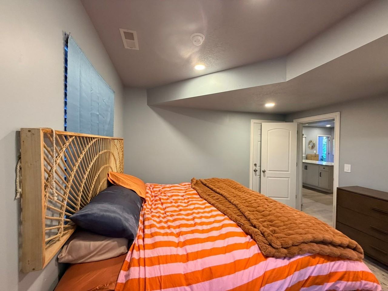 498 S 1875 W - Photo 6 of 15