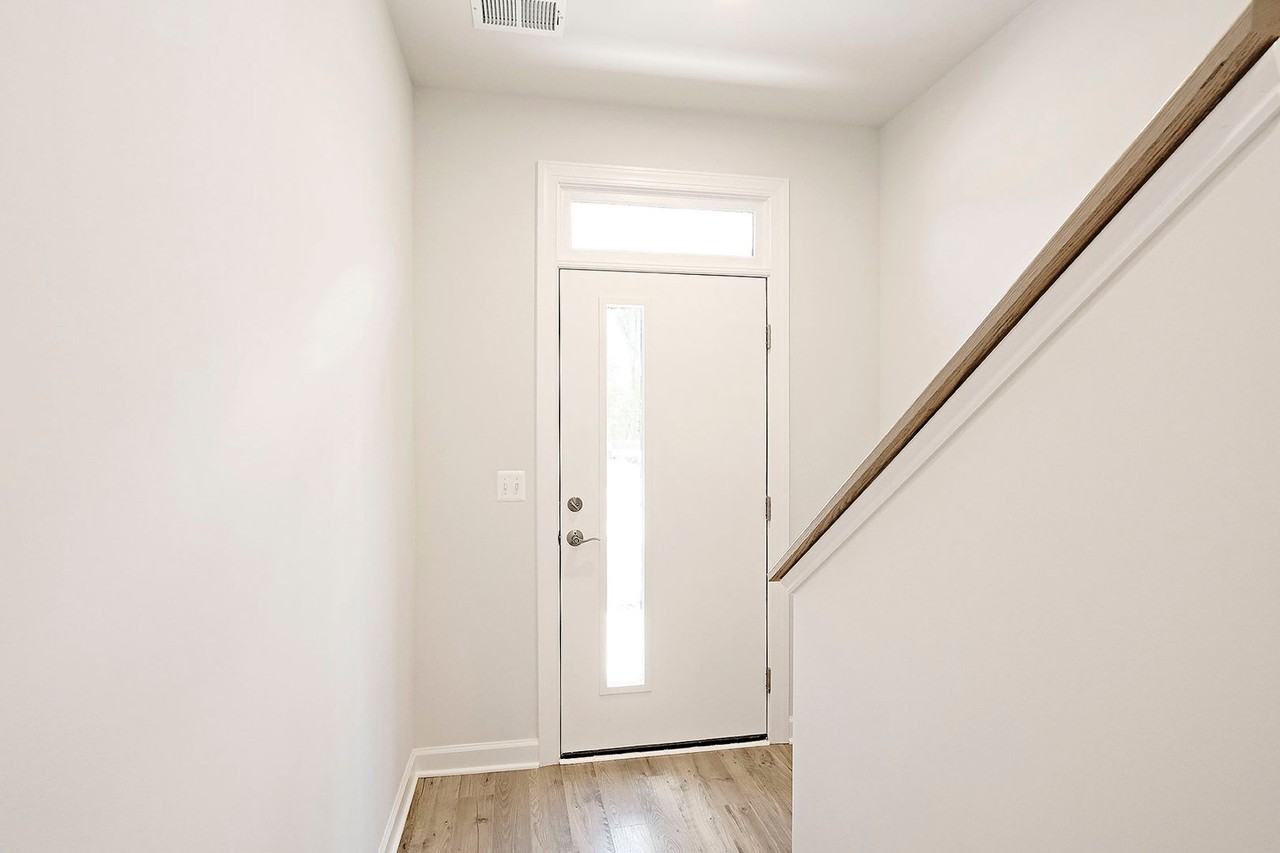 119 Keene Ct - Photo 2 of 24