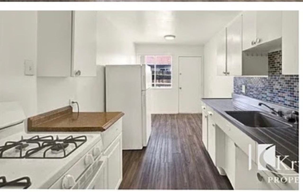 Red Robin Apartments - Photo 6 of 8